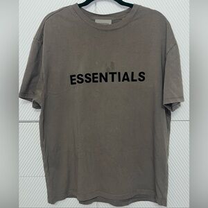 Men’s Size Small Fear of God Essentials Taupe T-Shirt Applique Logo SS20